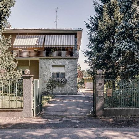 Sentirsi A Casa, Lontano Da Casa-Feel At Home Away From Home Caronno Pertusella 外观 照片