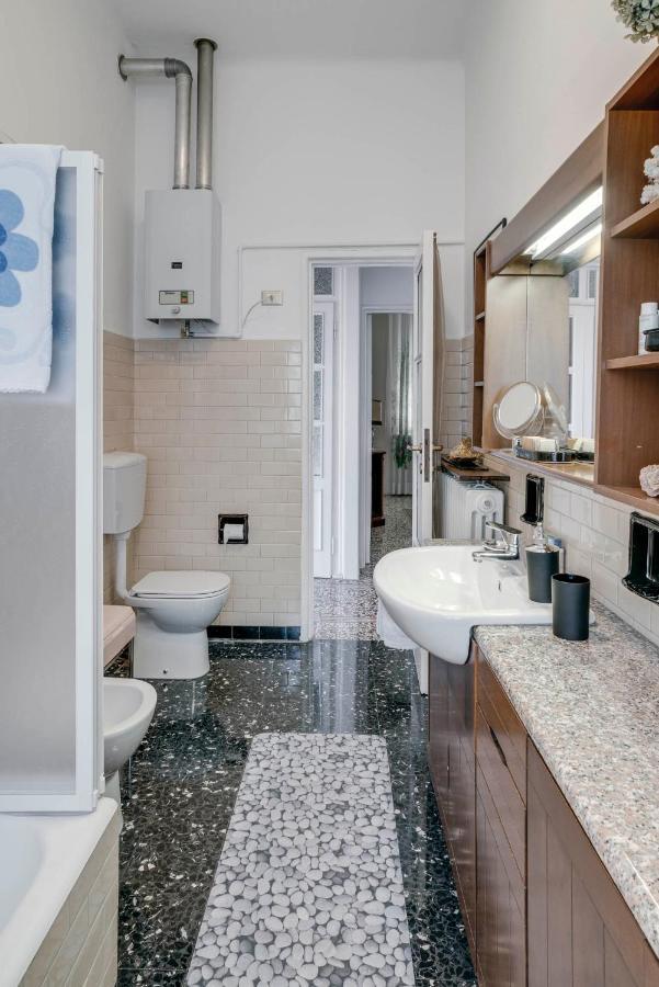Sentirsi A Casa, Lontano Da Casa-Feel At Home Away From Home Caronno Pertusella 外观 照片